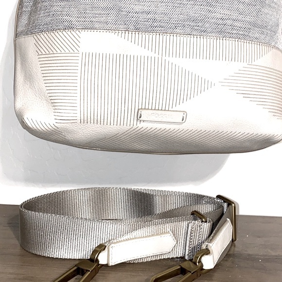 Fossil Maya Hobo Canvas Leather Cream Light Blue Crossbody - Picture 9 of 17